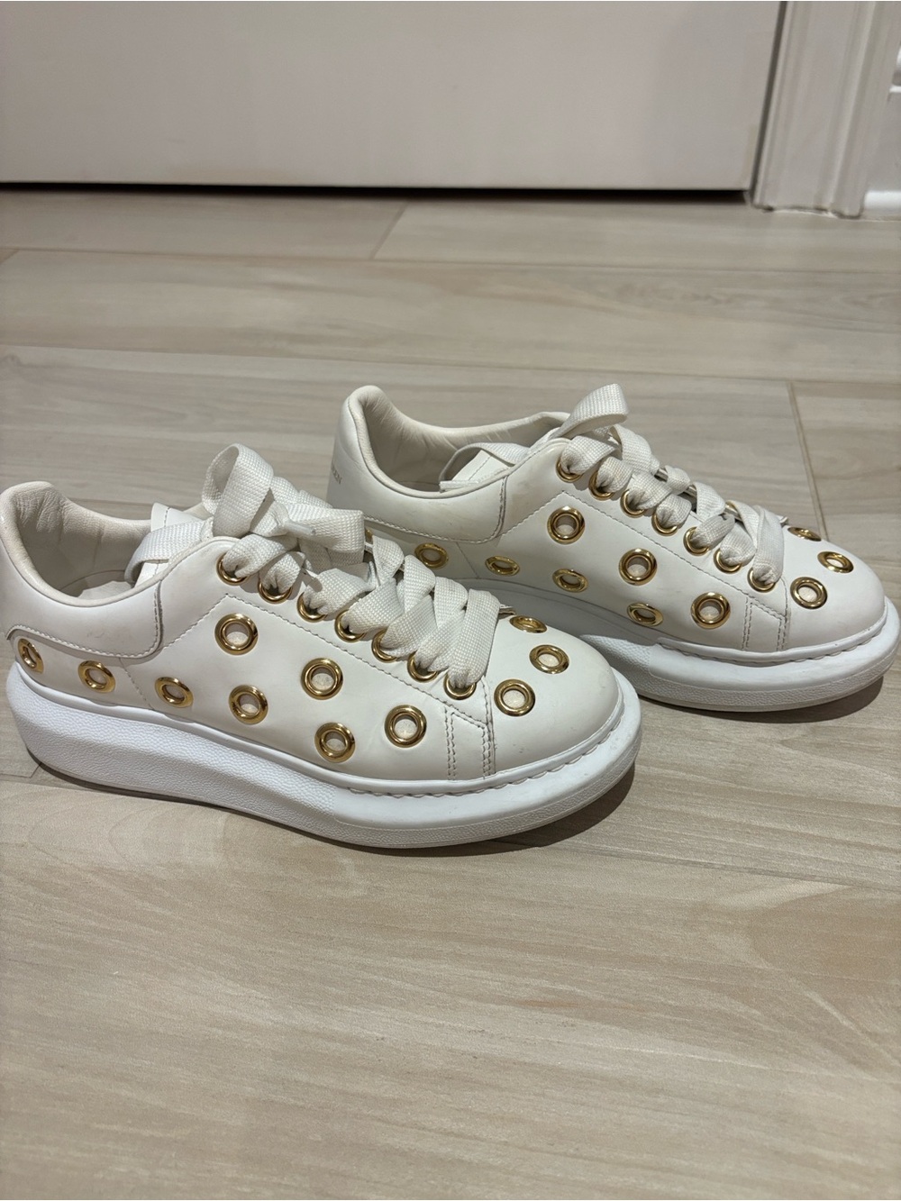 Alexander McQueen White Platform Sneakers size 35EU